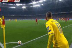 西班牙客场逆转乌克兰，继续领跑