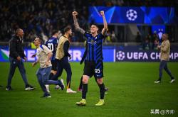 关于巴黎巴萨两队大幅度裁员，重组计划启动的信息