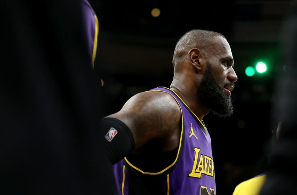 巴特勒陷入低谷,詹姆斯连败,勇士球队命运悬念!的简单介绍 巴特勒陷入低谷,詹姆斯连败,勇士球队命运悬念!的简单介绍