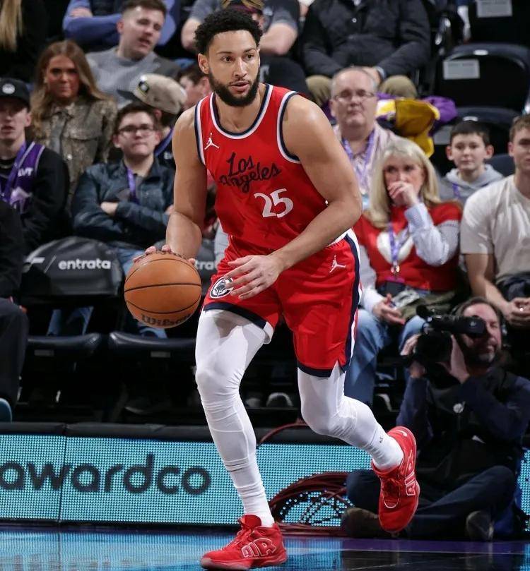 包含西蒙斯狂砍状态爆棚分,迎来胜利迎来新赛季高光!的词条 包含西蒙斯狂砍状态爆棚分,迎来胜利迎来新赛季高光!的词条